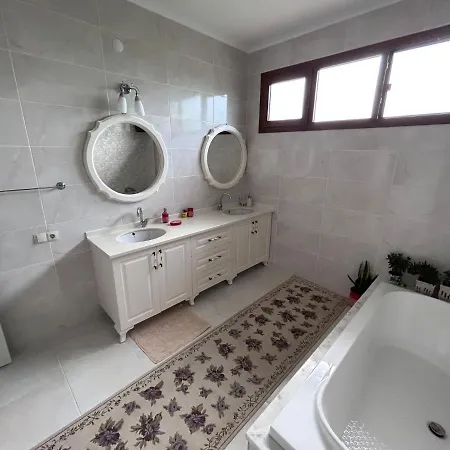 Mimoza Park House